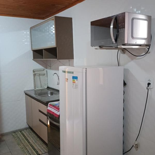 Pousada ideal -casa 3 nos fundos - Foto 4