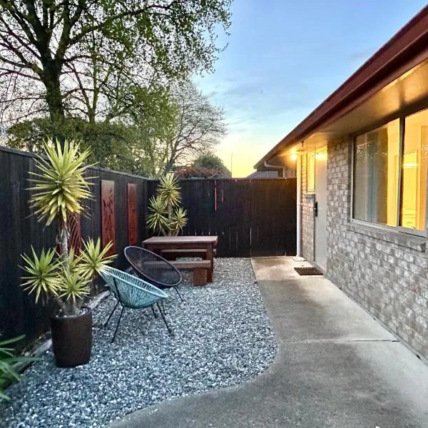 Stylish Self Contained Private Studio, hotel v destinaci Richmond