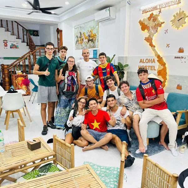 ALOHA SAIGON PREMIUM HOSTEL by Local Travel Experts - Newly opened, Less-touristy location, Spacious rooms, Glass shower bathroom, Free breakfast & Walking Tour, hotel v Ho Či Minově městě