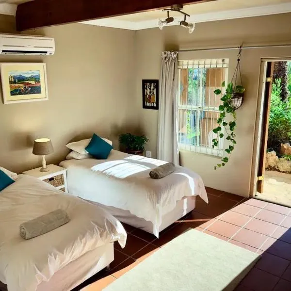 Guest Suite in Tuscan Farmhouse, hotel Paarlban