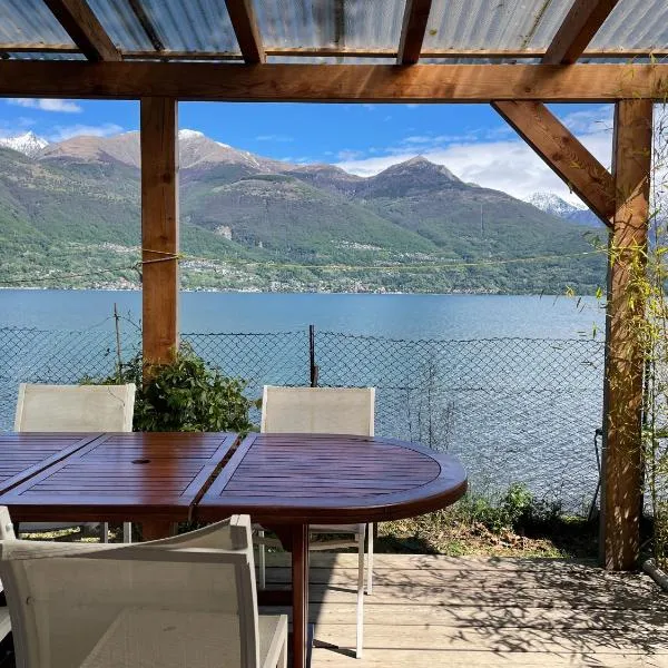 Bungalow Lido Eve، فندق في كوليكو