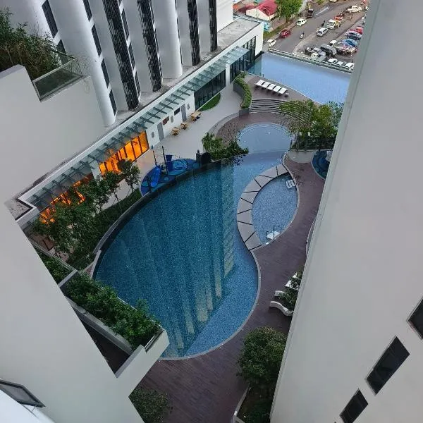 Kinabalu 2 Home stay The Shore KK, hotel in Kota Kinabalu