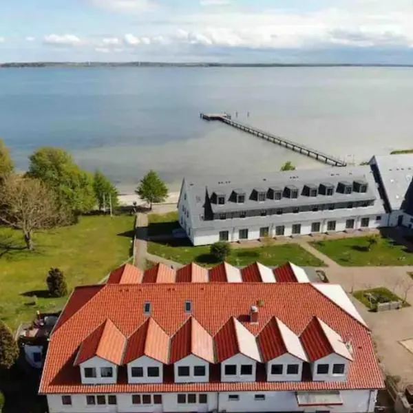 App 7u Erholsamen Sundowner, hotel v destinaci Dranske