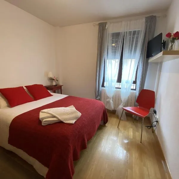 Apartamentos Alfonso XIII, hotel in La Granja de San Ildefonso