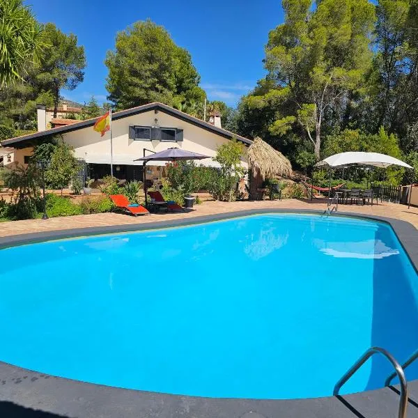 Bed&Breakfast FINCA LA YUCA habitaciones, hotel v destinaci Ontinyent