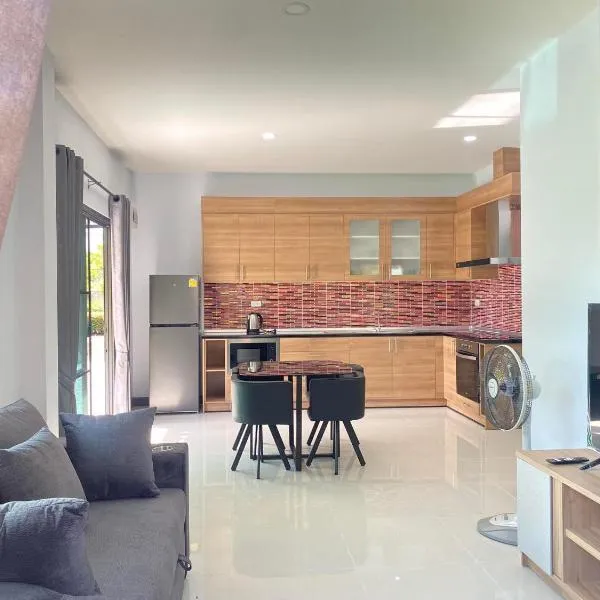 Manning HomeStay, hotel in Ban Pa Chi
