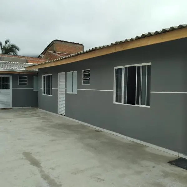 Kitnet em Caioba, hotel in Matinhos