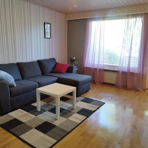 SAGA Modern Apartment with 24-7 Check-in, hotel em Kristiinankaupunki