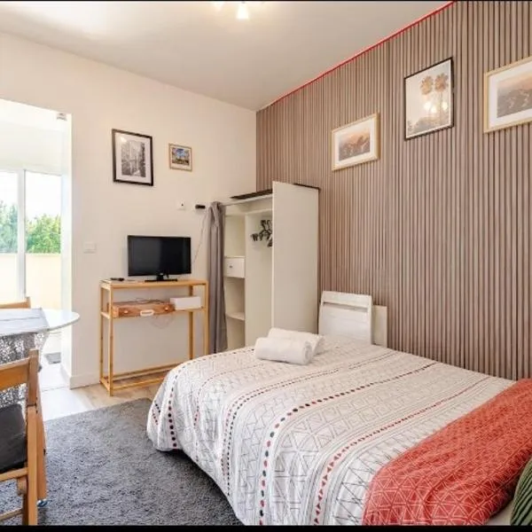 Studio 1pièce cosy Paris-Disney, hotel in Vaires-sur-Marne