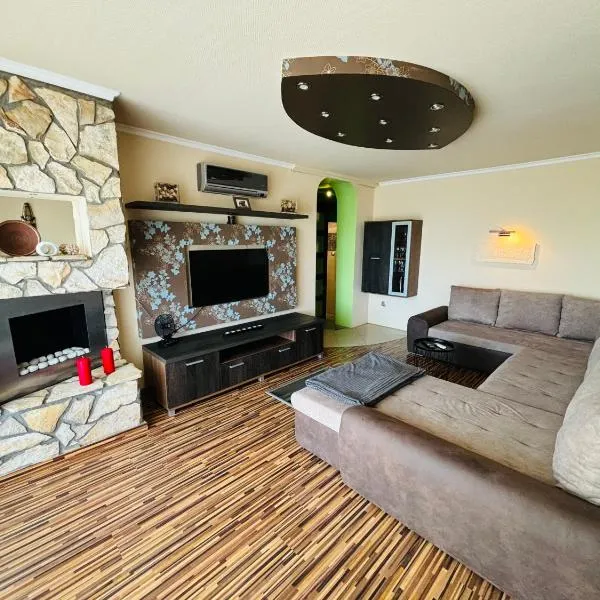 BLA Apartman, hotel v destinaci Szentes