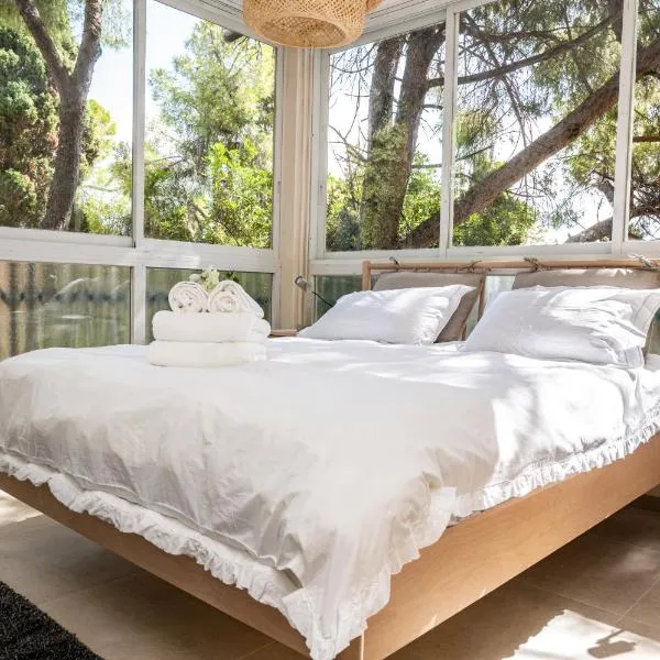 Eshkol Housing Haifa-boutique Apartments complex חיפה כרמל, hotel in Haifa