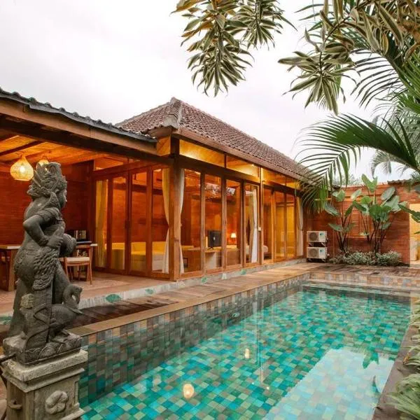 Swara Tenang Wooden Lodge, hotel in Tabanan