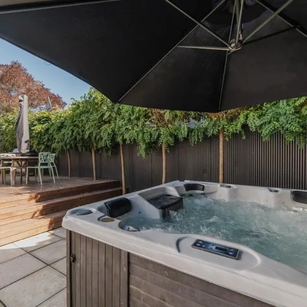 Somerfield Statement - Bold 3BR House on Barrington、クライストチャーチのホテル