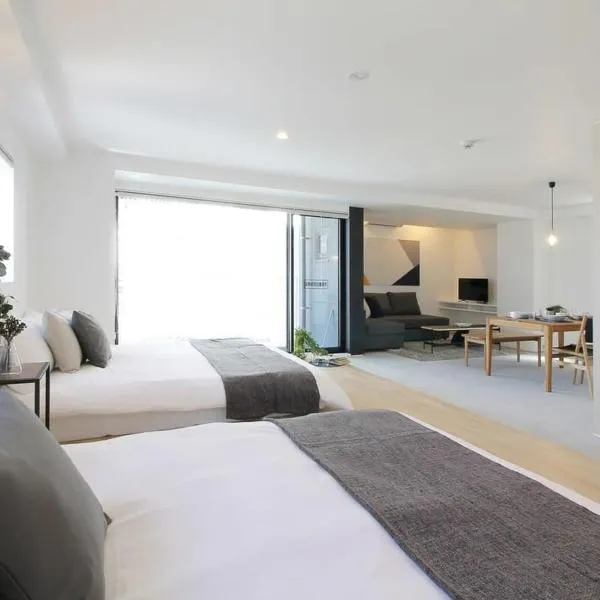 bHOTEL Heiwaodori 902 - Huge Apt in Famous Hiroshima dori for 6p, hotel v destinaci Hirošima