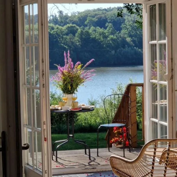 Nasz Dębowiec - dom dla 15 osób, sauna, widok na staw, wielka działka, hotel v destinaci Dębowiec