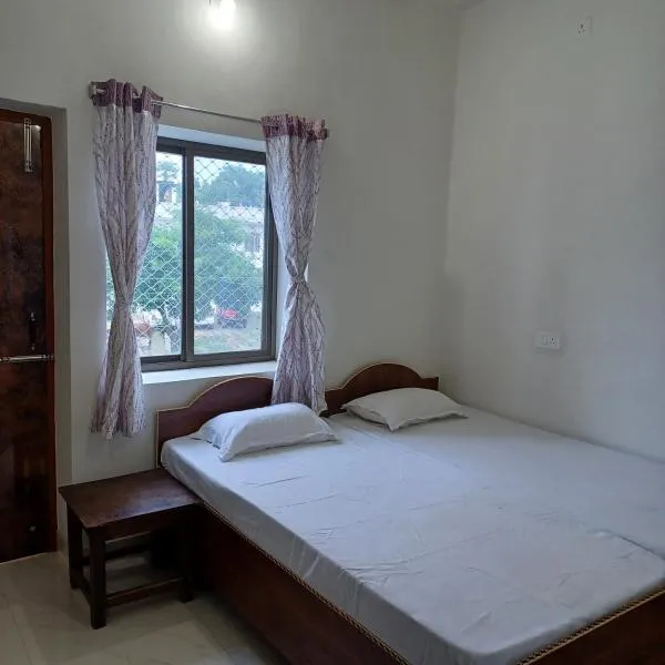 Dharmik guest house, hotel v destinaci Bódhgaja