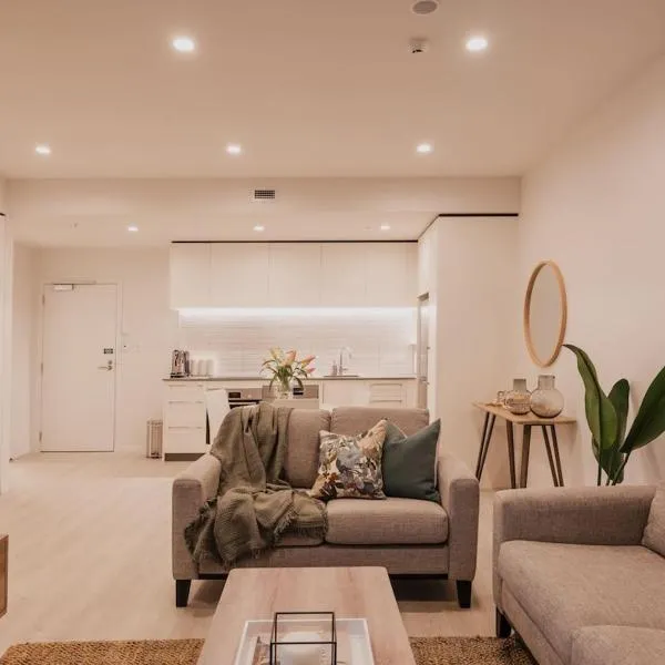 Serene Spaces on Tuam - 2 Bedroom Apartment, hotel in Christchurch