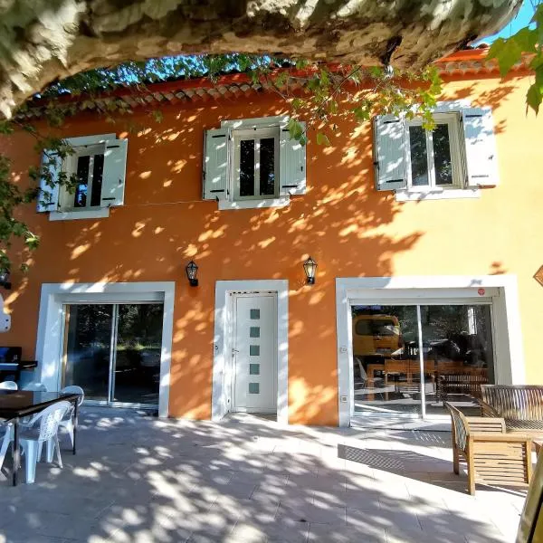 Maison Aix en Provence et grand jardin, Hotel in Aix-en-Provence