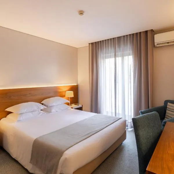 Hotel Navarras, hotel u gradu 'Amarante'