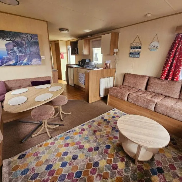 3 Bed Standard caravan Robinhood, hotel en Rhyl