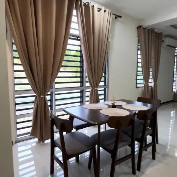 D'Yanaa Homestay, hotel in Kuala Terengganu