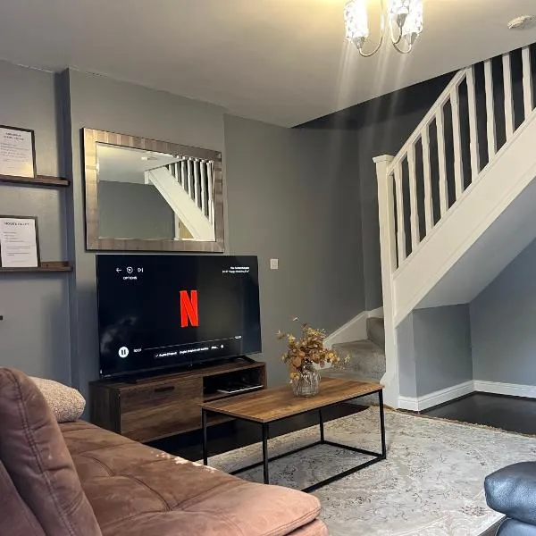 Entire Home in Middleton, Manchester, hotel in Middleton