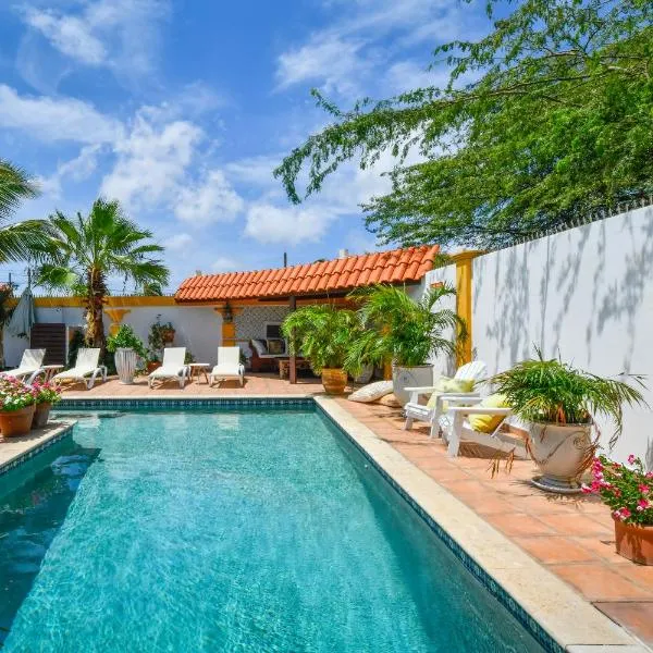 Brisas Studio Apartments, hotel v destinaci Palm-Eagle Beach