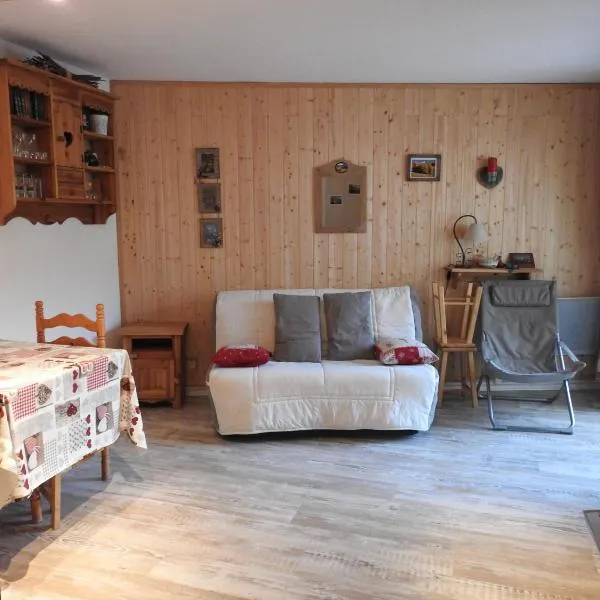 studio aux pieds des cimes, hotel v destinaci Enchastrayes