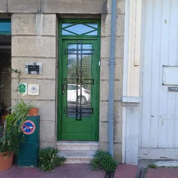 Villa des Chats, hotel v destinaci Calais