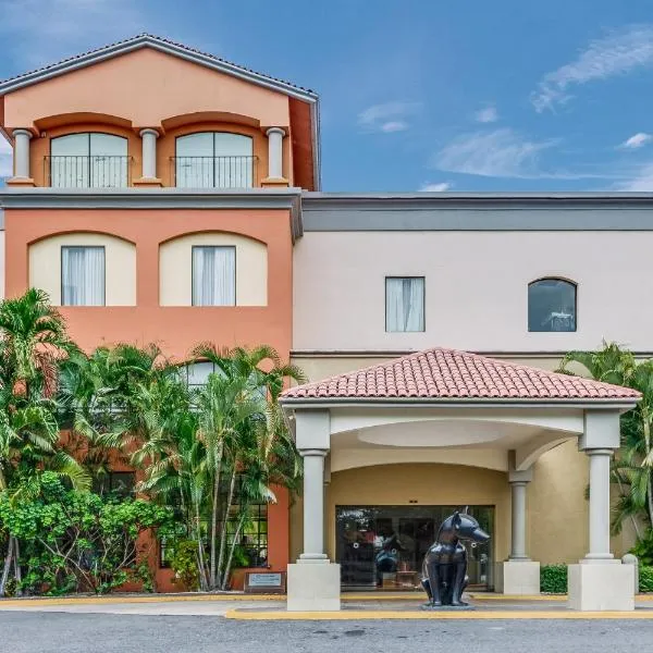 Fiesta Inn Colima, hotel v destinaci Colima