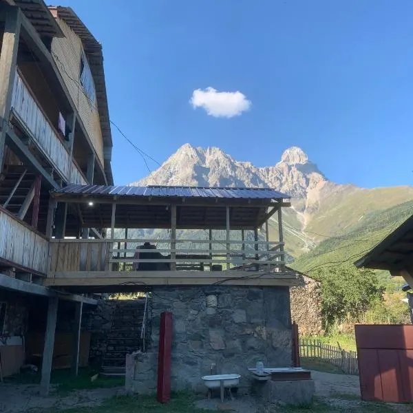 Guesthouse Aprasidze, hotel v destinaci Mestia