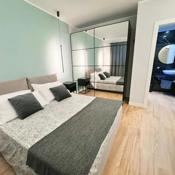 HOLIDAYS HOMES ROME GOLF Appartamenti Marco Simone AeB, hotel in Marco Simone