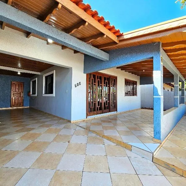Casa Familiar Espaço Amplo com churrasqueira, hotel a Foz do Iguaçu