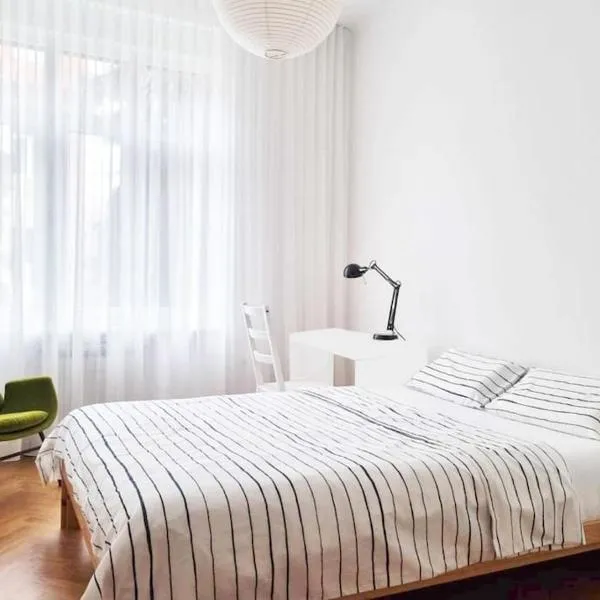 J Street Cozy Apartments - A2, hotel in Gornji Grad