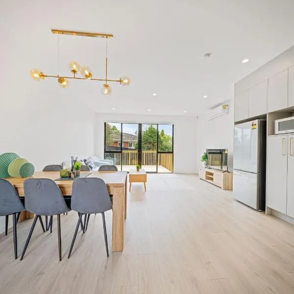 Botany Modern Townhouse Retreat, hotel di Auckland
