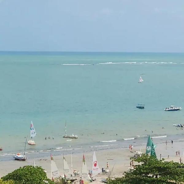 Ótimo apartamento a 200m da praia e feirinha da Pajussara