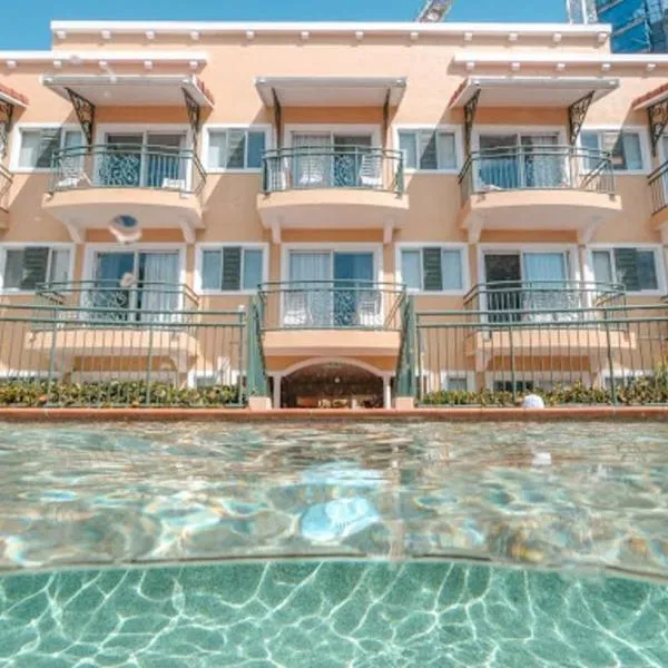 Stylish CBD retreat - 8 Il Palazzo, hotel v destinaci Cairns