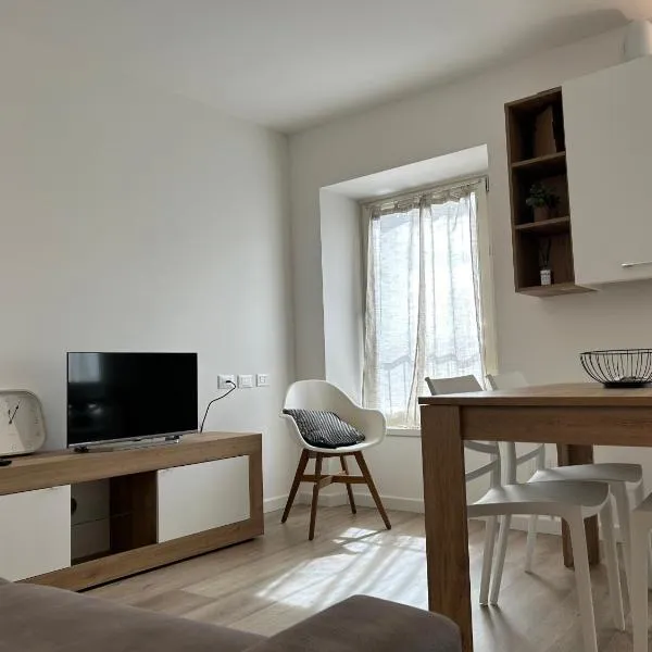 Fanzago Trilo Home、クルゾーネのホテル