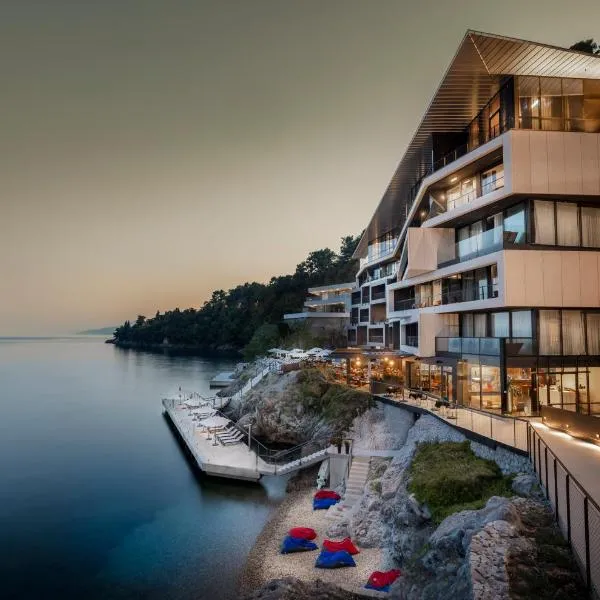 Boutique & Design Hotel Navis - Small Luxury Hotels of the World, hotel v destinaci Opatija