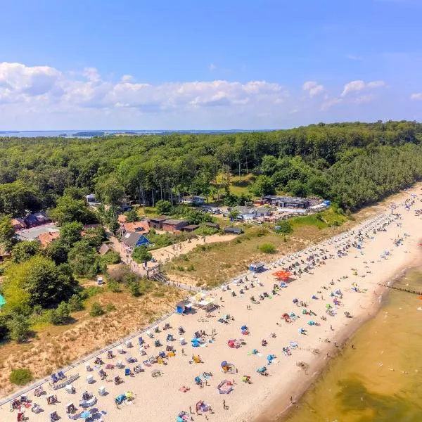 Dünenhäuser Ückeritz UnserUsedomDe FeWo ca40qm mit Parkplatz direkt am Strand 7I1: Ueckeritz şehrinde bir otel