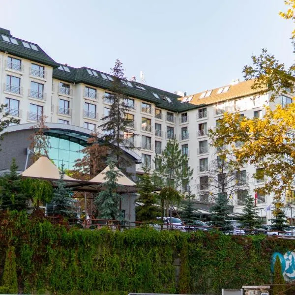 Cam Thermal Resort Hotel & Spa、クズルジャハマムのホテル