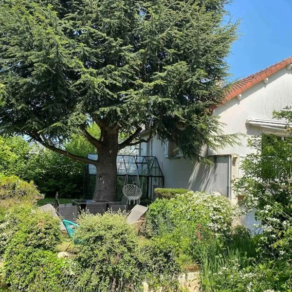 Pleasant house countryside - quiet 1h from Paris – hotel w mieście Églancourt