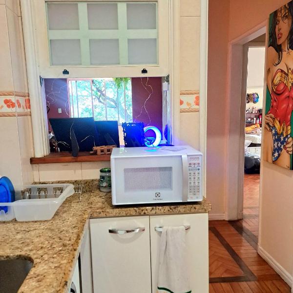 Quarto com Anfitriã em Copa - Foto 4