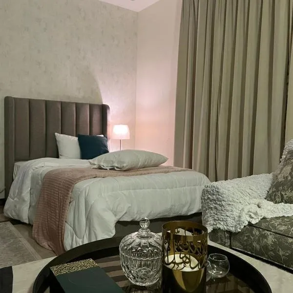 استديو مودرن لنساء فقط نعتذر من الرجال Modern studio for women only we apologize to men, hotel v Rijádu