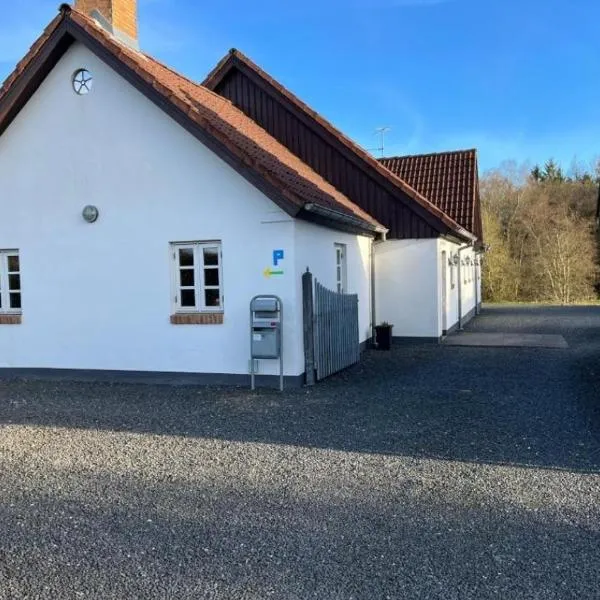 Auszeit im Grünen、Fårvangのホテル
