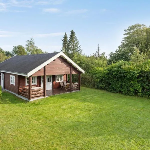 2 Bedroom Awesome Home In Hovborg, hotel in Hovborg