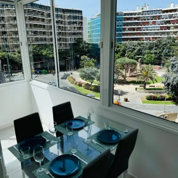 Vistas Plaza España centro ciudad Las Palmas、ラスパルマス・デ・グランカナリアのホテル