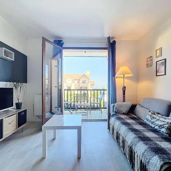 Superbe Appartement Vue mer Ouistreham, hotel v destinácii Ouistreham
