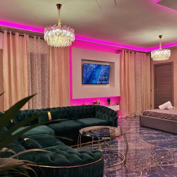 Mirror Suite Luxury, hotel in Montecatini Terme