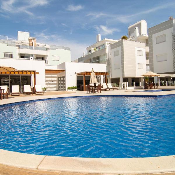 Cond. c/ Piscina e Academia, 350m da Praia P1793